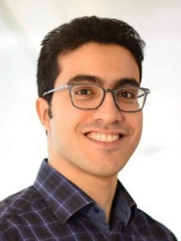 Mahdi Khalili Headshot